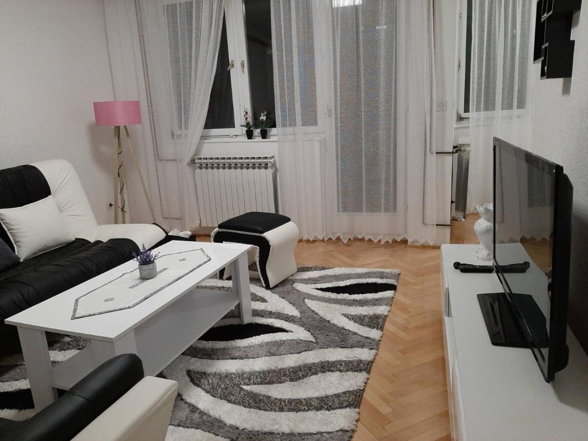 Apartman Hana Sanski Most Exteriér fotografie