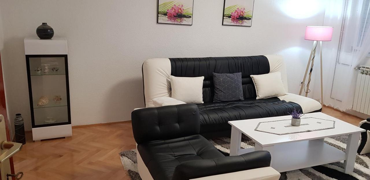 Apartman Hana Sanski Most Exteriér fotografie